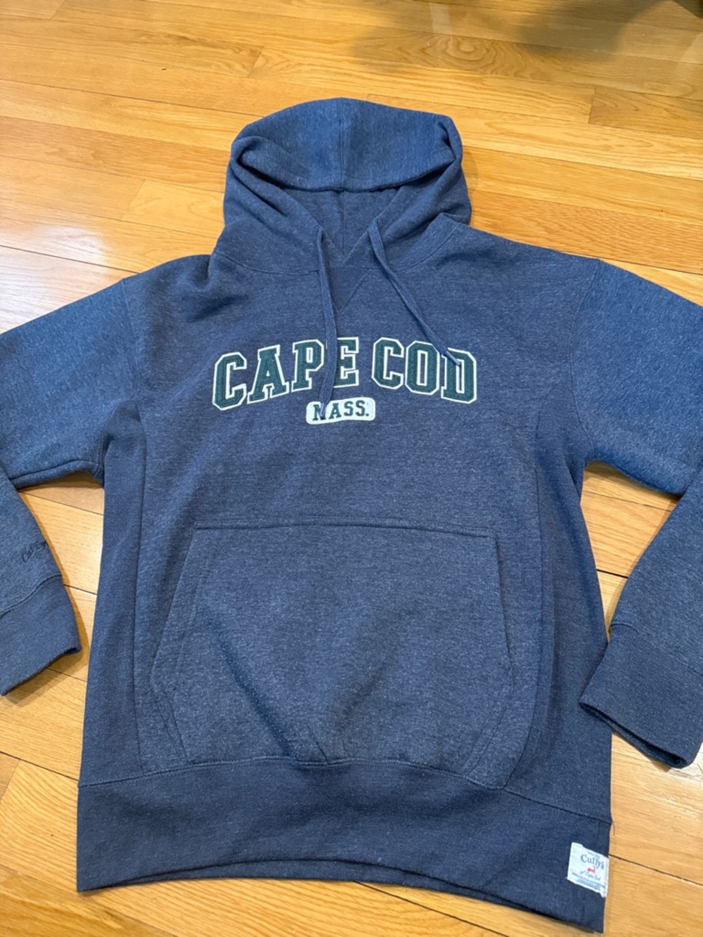 Cuffy’S men’s cape cod sweatshirt hoodie size medium.